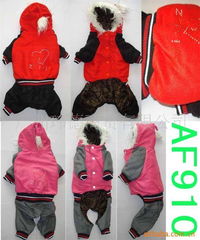 廣州瑋德商貿 精選寵物服裝產品列表，引領寵物服飾零售新風尚